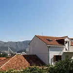 Apartman Mart *